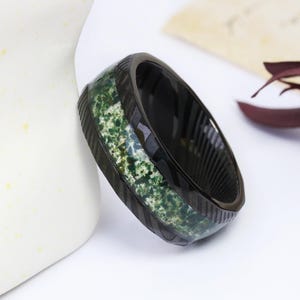 Personalized Moss Agate Hammered Ring,Black Stainless Steel Moss Agate Band 8mm,Engagement Ring,Anniversary Ring for Men,Mens Wedding Ring