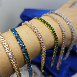 Eternity Birthstone Armband•Anpassat tennisarmband med flera ädelstenar.Ädelstensmycken.Personliga smycken•Jubileumspresent till henne.Eternity