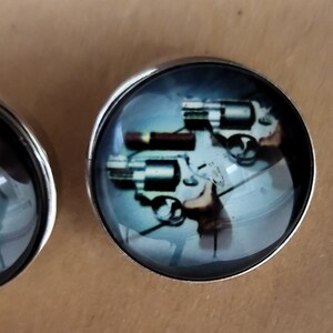 Revolver art jewelry snap charm western side arm charm jewelry revolver wild west revolver