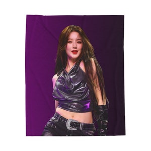 G IDLE Shuhua Blanket, Gidle Shuhua I am FREE-TY World Tour Kpop Merch, Gift for Shuhua Yuqi Fan, Neverland Kpop Fan Gift Ideas