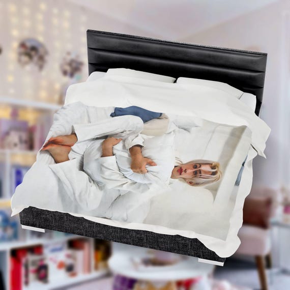 Skz Felix White Pajama Plush Blanket, Stray Kids Kpop Blanket, Skz