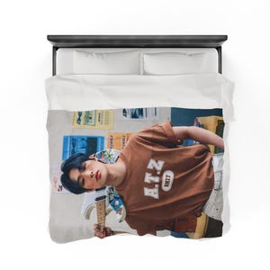 Ateez Mingi Blue Hair Blanket, Ateez Mingi Kpop Merch, Gift for Ateez Mingi Fan Atiny, Kpop Fan Gift Ideas