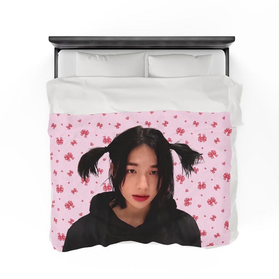 Stray Kids ヒョンジン ブランケット タペストリー フラッグ SKZ Hyunjin Pigtails Cute Stray Kids Blanket, Hyunjin Skz Blanket