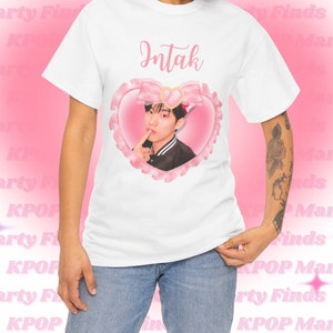 P1harmony Intak Aegyo Shirt, P1h Intak Coquette Bow Kpop Bootleg Merch Shirt, Geschenkideen für P1ece, Geburtstagsgeschenk & Konzert Merch Tour Shirt