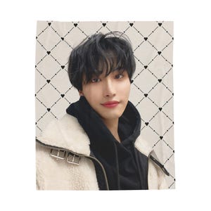 Ateez SeongHwa Cute Selca Blanket, Ateez SeongHwa Kpop Merch, Gift for Ateez SeongHwa Fan Atiny, Kpop Fan Gift Ideas