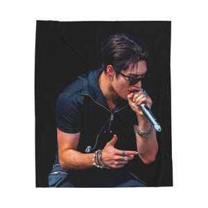 Ateez Mingi Veins Plush Blanket, Ateez Tour 2025 Kpop Blanket, Ateez Members Merch, Gift Ideas for Atiny, Birthday Gift & Concert Merch