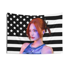 ITZY Yeji Orange Hair America Flag, Itzy World Tour Kpop Flag, Born to Be Itzy Merch, Gift Ideas for MIDZY, Birthday Gift and Concert Merch
