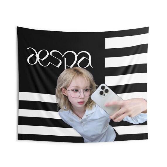 Aespa Winter Blonde Selfieコンサートフラッグバナー、AespaメンバーK