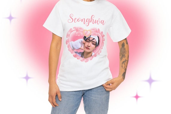 アイドル ATEEZ official Seonghwa T-shirt Amazon.com: ATEEZ Official Merch Exclusive Seonghwa T-Shirt