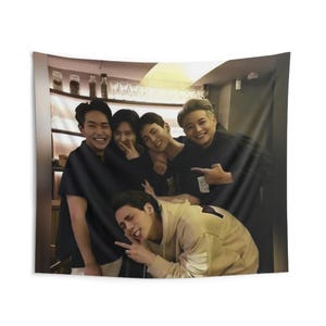 Shinee Family Photo Tapestry Banner, Shinee Members Kpop Flag, Shinee Tour 2025 Merch, Gift Ideas for Shawols, Birthday Gift & Concert Merch