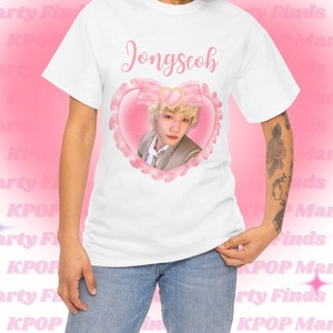 P1harmony Jongseob Curly Shirt, P1h Coquette Bow Kpop Bootleg Merch Shirt, Geschenkideen für P1ece, Geburtstagsgeschenk & Konzert Merch Tour Shirt