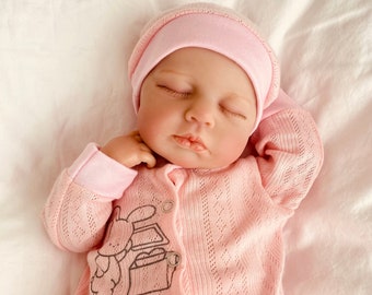SNUGGLIO 50cm/20 Inch Lifelike Reborn Sleeping Baby Girl Doll with Soft Cloth Body Realistic Newborn with Clothes and Accessories Age 3+