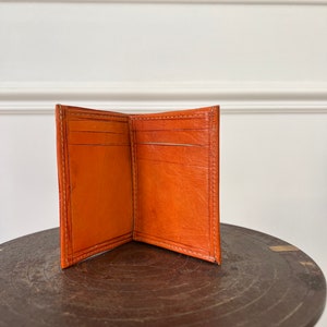 Porte feuille en cuire orange