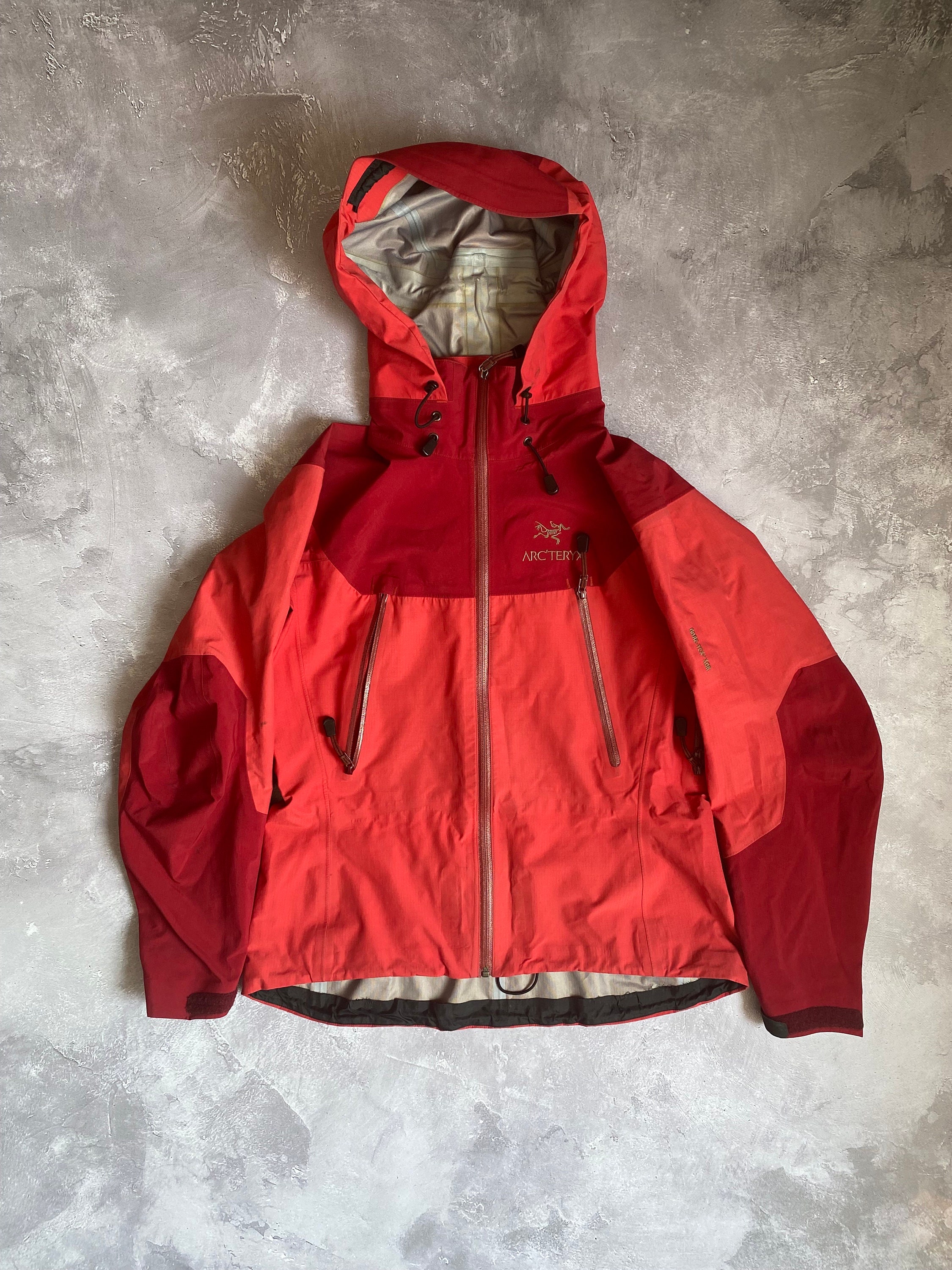 Vintage Arcteryx Gore-tex XCR Red Jacket - Etsy Vintage Arcteryx Gore-tex XCR Red Jacket - Etsy