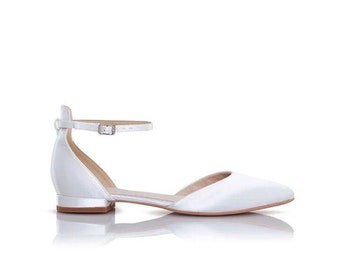 flat bridal shoes ballerina made of satin fabric with ivory straps