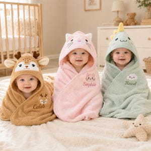Personlig broderad djurhuvad babyhandduk, present till nyfödd, badhandduk med eget namn, babyshowerpresent