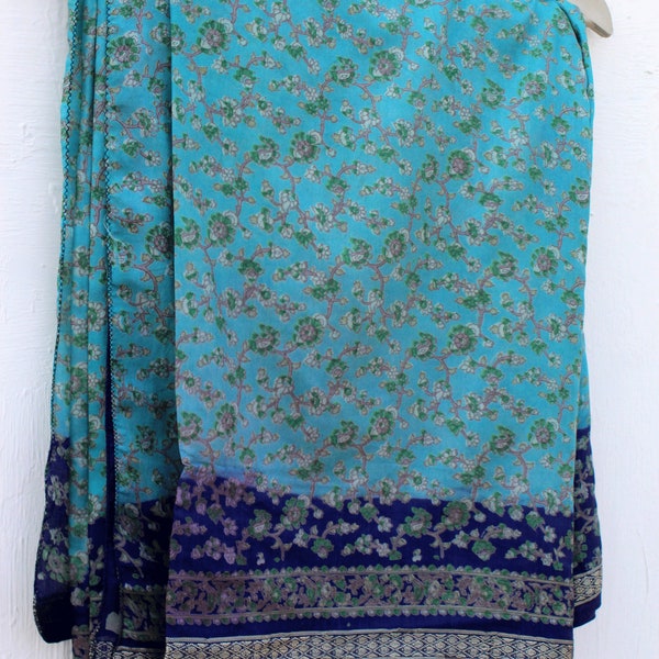 Vintage Recycled fabric  Silk Sari Fabric Craft Sarees Dressmaking Craft Indian Sari Silk kimono Robe Handmade Fabric