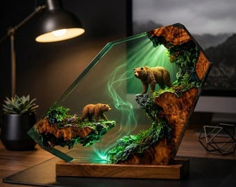 Lamp van hars met beermotief, nachtlampje met bosdierenmotief, handgemaakte epoxyharslamp, houten bureaudecoratie, rustieke tafellamp voor in een blokhut