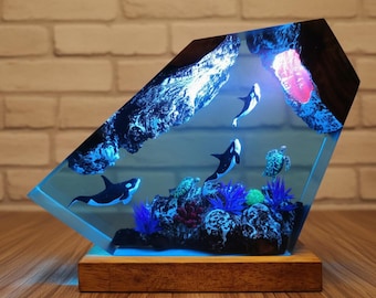 Ocean Resin Lamp with Orcas Turtles Handmade LED Epoxy Night Light Decor Underwater Scene Lamp Coastal Decor Unique Gift for Ocean Lovers