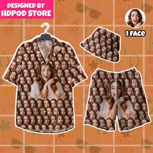 Könnte beinhalten: Ein maßgeschneidertes Hawaiihemd und passende Shorts mit einem Muster aus sich wiederholenden Gesichtern. Der Text "DESIGNED BY HDPOD STORE" befindet sich oben im Bild. Der Text "1 FACE" befindet sich in der oberen rechten Ecke des Bildes.