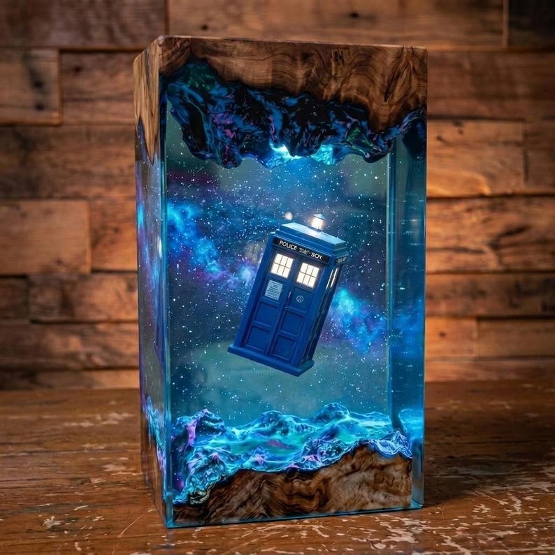 Sci-Fi Resin Lamp, Space-Inspired Epoxy Resin LED Night Light, Handmade Galaxy Desk Lamp, Cosmic Home Decor, Unique Resin Art Lamp image 6