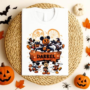 Benutzerdefinierte Name Disney Mickey Halloween 2025 T-Shirt, benutzerdefinierte Disney Trip Shirt, Mickey Halloween Ghost Tees, Halloween Familie Disney Halloween Shirt