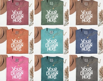 40X Comfort Colors 1717 Flatlay T-shirt Mockup Bundle, C1717 Flatlay Mockup Bundle, T-shirt piegata Mockup, T-shirt unisex tinta in capo Mockup.