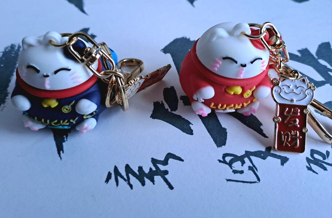 Lucky Cat Good Luck Japanese Chinese Bronze Maneki-neko Keychain Gift Key Chain