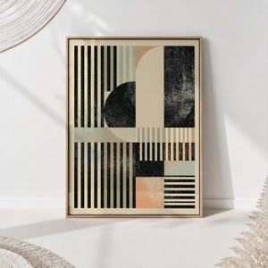 Può includere: Una stampa artistica da parete rettangolare con una composizione geometrica di strisce verticali e orizzontali nere, un cerchio nero pieno, un arco beige e accenti color pesca tenue. Il design utilizza forme nere testurizzate.