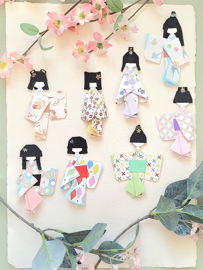 Origami Paper Dolls, Handmade Girls and Boys in Kimonos and Japanese ...