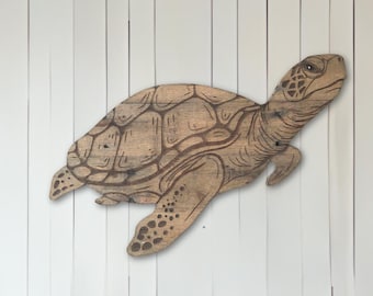 Reclaimed Wood Sea Turtle Wall Art: Coastal Home Decor