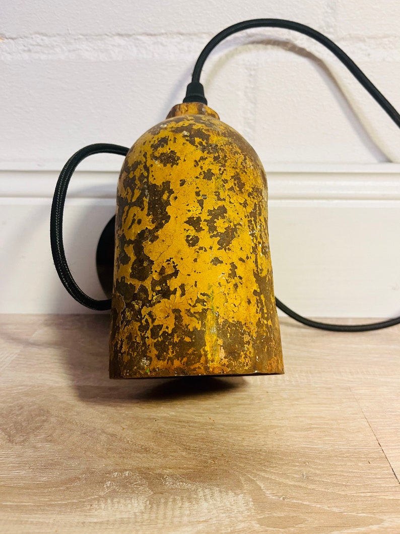 Selbstgebaute Retrolampe aus Gasgebindekappe mit 4 Farboptionen Bild 5