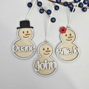 Personalized Snowmen Ornament, Custom Christmas Family Snowman, Wooden Personalized Ornament Stocking Tag, Fun Handmade Name Holiday Gift