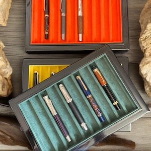 Handgemaakte houten pennenbak