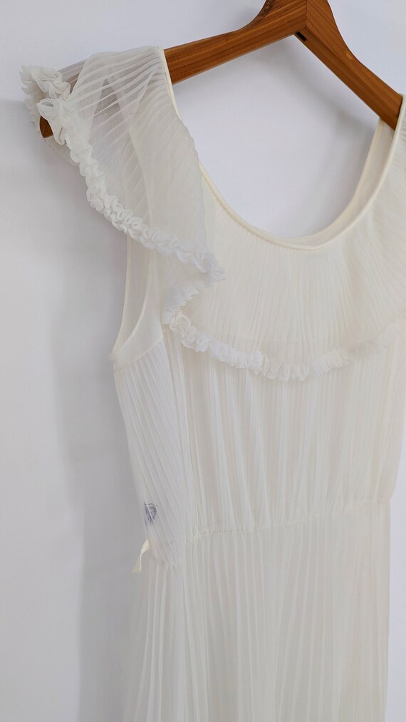 1960s Sheer Pleated Nightgown - image 2