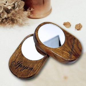Wood Personalized Pocket Mirror – Custom Compact Travel Mirror with Name – Engraved Wooden Gift for Her – Handcrafted Mirror
