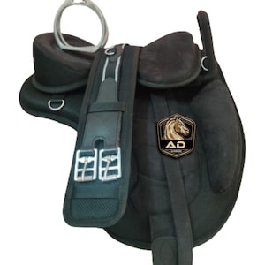 Light weight Treeless English Horse Saddle With Safety Handle All Purpose Freemax Synthetic Suede 10-18 in Free Girth Stirrups Free shipping