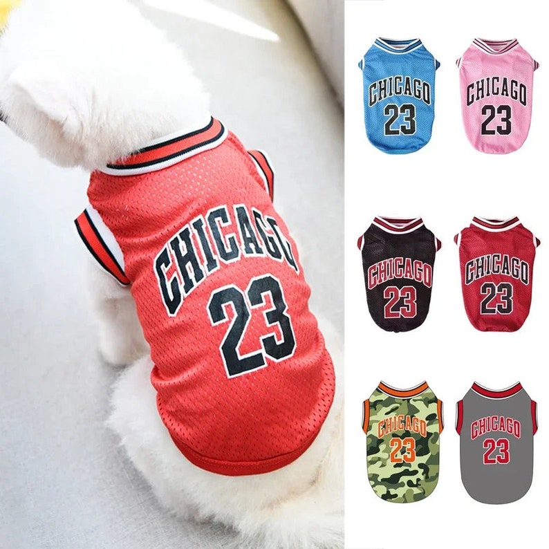 Hund Sommer Kleidung Mesh Atmungsaktive Sport Hund Jersey Basketball Kleidung Welpen T-Shirt Sommer Haustier Katze Shirts Für Hunde Bild 1
