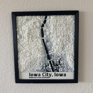 Iowa Stadt Karte mit gerahmter • USA Stadt Karte • 24 x 21 cm • Iowa Stadtbild • Büro Deko • Stadt Iowa • Landkarte Iowa 3D