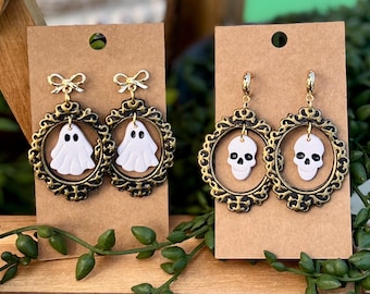Boucles d'oreilles fantômes d'Halloween faites main : cadre photo victorien en pâte polymère