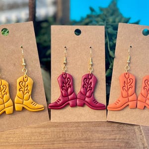 Handgemachte Polymer Clay Cowboystiefel Ohrringe im Western Stil