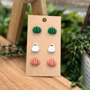 Handmade Halloween Fall Pumpkin Polymer Clay Earring Studs / Halloween Studs / Fall Studs / Clay Studs / Pumpkin Studs