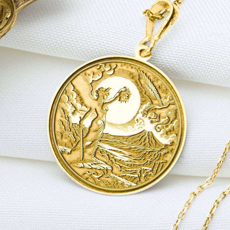 Medusa Pendant Necklace 95 main image 1