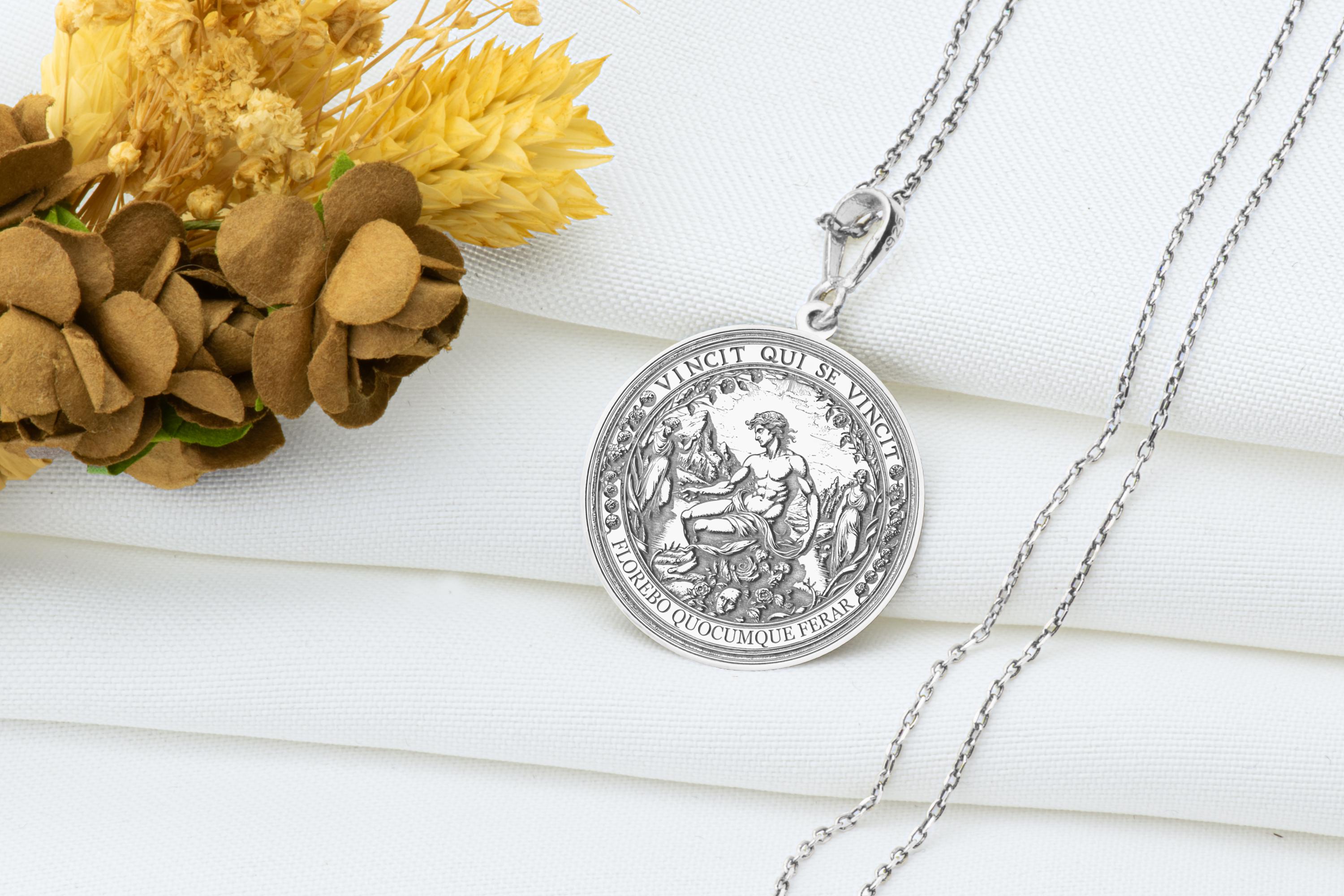 Latin Motto Necklace 'vincit Qui Se Vincit' Pendant Etsy — free download