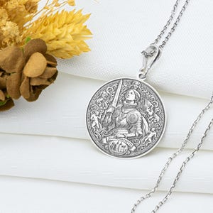Jeanne Hachette Necklace – French Heroine Pendant, Symbol of Resistance & Courage Talisman, Feminine Strength Charm, Historic Power Amulet