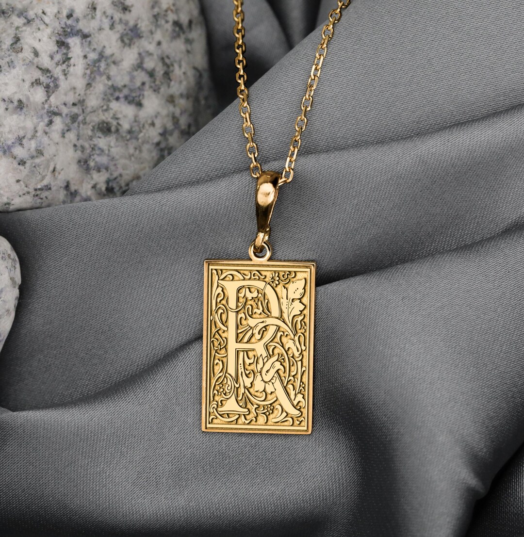 Gothic Letter R Necklace: Botanical Monogram Pendant - Etsy