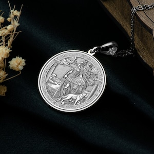 Handmade Freyja Necklace  – Brísingamen Amulet, Norse Mythology Jewelry, Viking Goddess of Love & War Pendant, Nordic Pagan Talisman, Freyja Necklace – Norse Goddess of Love & War Pendant, Seiðr Magic Amulet, Fólkvangr Spirit Charm, Divine Feminine Viking Jewelry