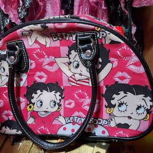 Betty Boop, bolso colorido y retro con compartimentos separados