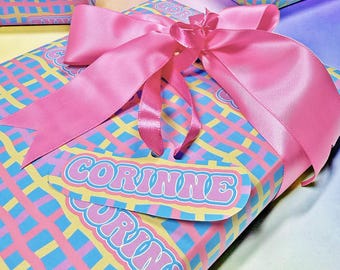 Personalisiertes Geschenkpapier – Süßigkeiten Gitter | Benutzerdefinierte Namen Geschenkverpackung für alle Anlässe