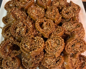 Moroccan Shabakia | Moroccan Sweets | 100% homemade and natural | Ramadan and Eid sweets | 1 KG